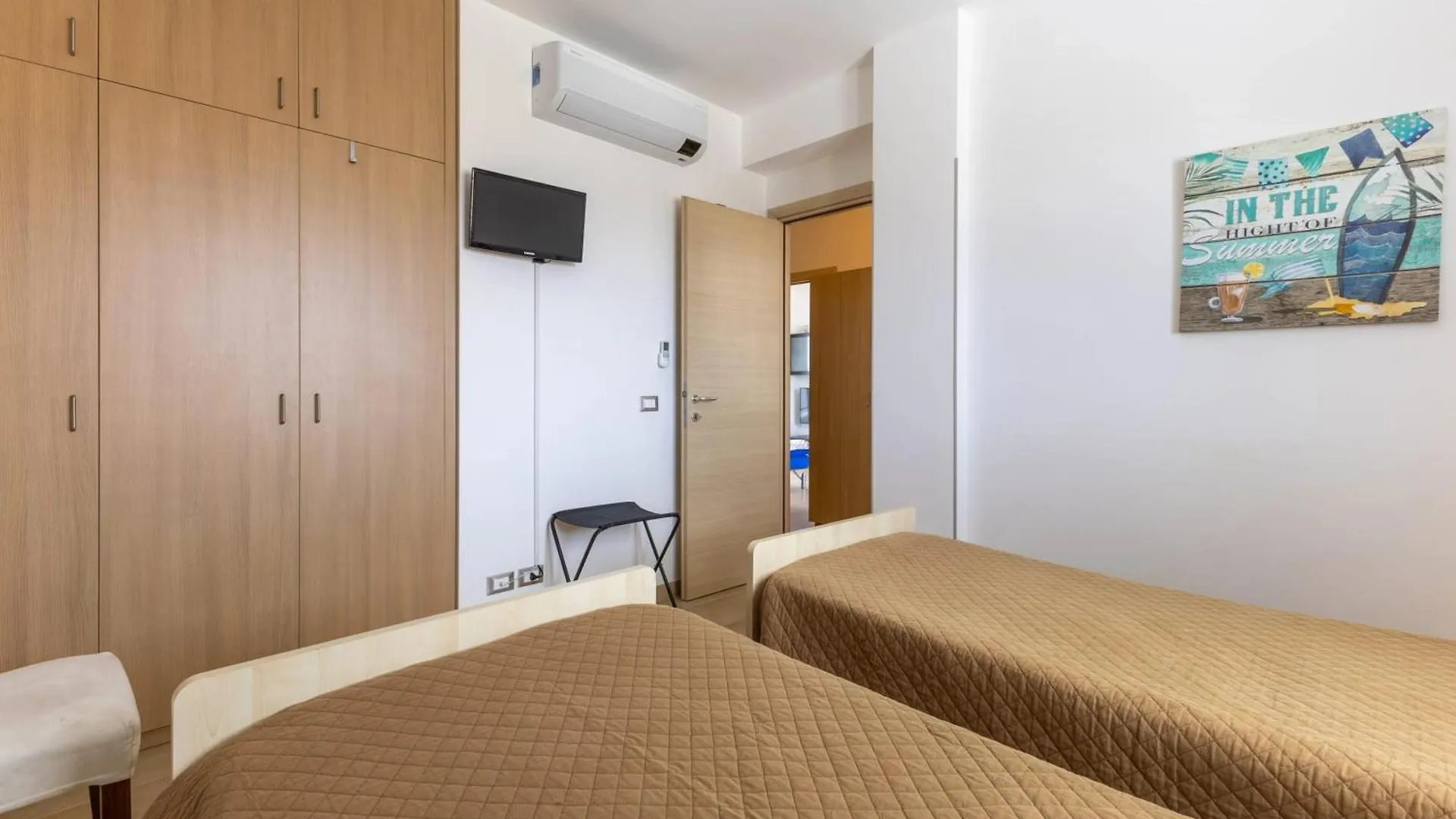 Spacious Apartment With Sea View In Punta Secca 0*,